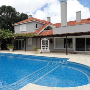 Mansión A Metros Del Océano. Piscina Climatizada
