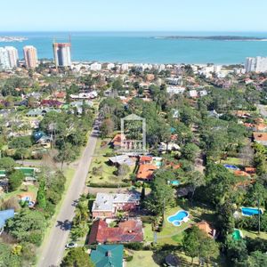 Playa Mansa, Piscina Climatizada, Ideal Para Vivir Todo El Año