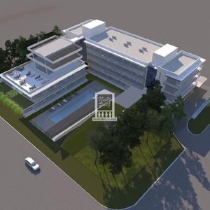 Una Manzana Completa, Piscina, Con Proyecto De Hotel Aprobado