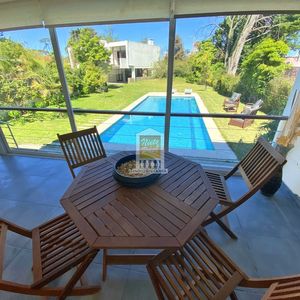Playa Mansa, A Metros Del Mar, Piscina, Barbacoa, Gran Jardín
