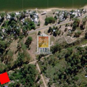 Importante Esquina Sobre Aparicio Saravia, A Metros Del Puente