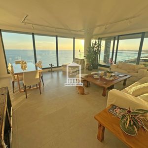 Venetian, Esquinero A Punta Ballena, Piso Alto, 2 Garajes.