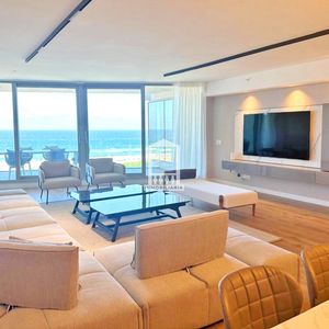 Trump Tower, 3 Suites, 2 Garajes.