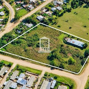 7.982 M2 De Terreno Con Galpón