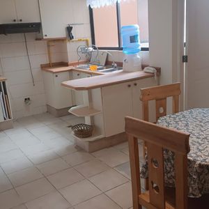 Departamento En Alquiler Semi Amoblado Sobre La Calle 15 De Calacoto 