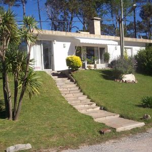 Casa En Punta Del Este (pinares Del Este) Ref. 4392