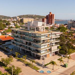 Apartamento En Piriápolis (beaullieu) Ref. 4729
