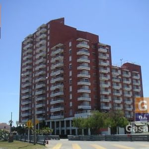 Apartamento En Piriápolis (beaullieu) Ref. 4819