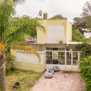 Casa En Piriápolis (las Flores) - Ref . 5227