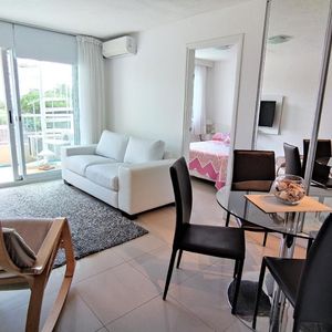 Apartamento En Punta Del Este (playa Mansa) Ref. 5805