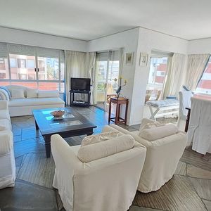 Apartamento En Punta Del Este (península) Ref. 5993