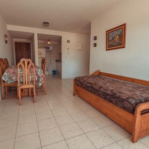 Apartamento En Piriápolis (piriápolis Ciudad) Ref. 6914