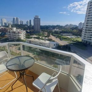 Apartamento En Punta Del Este (playa Brava) Ref. 7095