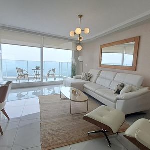 Apartamento En Punta Del Este (playa Mansa) Ref. 7202