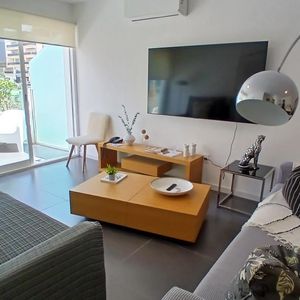 Apartamento En Punta Del Este (península) Ref. 7329