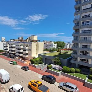 Apartamento En Punta Del Este (península) Ref. 7338