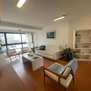 Apartamento En Punta Del Este (playa Brava) Ref. 7354
