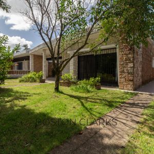 Casa En Venta En Parque Del Plata 4 Dormitorios Con Barbacoa