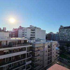Penthouse Exclusivo: 1 Dormitorio, Gran Terraza Y Vistas En La Mejor Ubicación De Pocitos / Punta Carretas