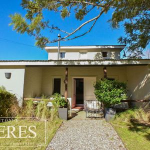 Venta Casa 3 Dormitorios Con Piscina En La Barra