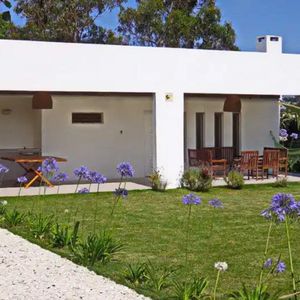 Venta De Casa 2 Dormitorios En Esquina En El Chorro