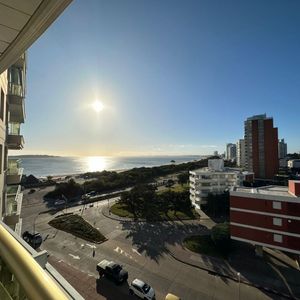Apartamento En Alquiler 3 Dormitorios