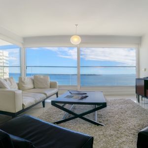 Venta De Apartamento De 2 Dormitorios Vista Al Mar - Mansa