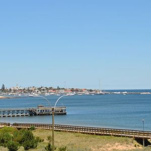 Apartamento En Alquiler 4 Dormitorios- Playa Mansa
