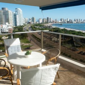 Alquiler Temporada Apartamento 3 Dormitorios - Mansa