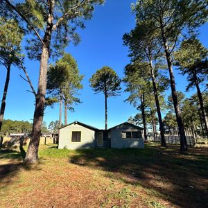 Venta Casa Tres Dormitorios- Chacras Del Pinar