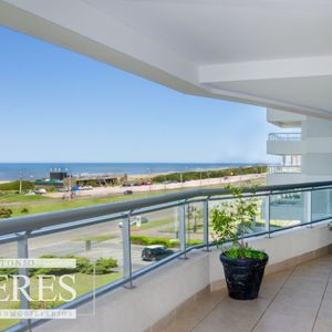Venta Apartamento 3 Dormitorios- Playa Brava