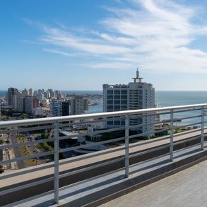 Venta Apartamento 3 Dormitorios - Playa Mansa