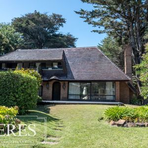 Venta Casa 4 Dormitorios- Lugano Punta Del Este