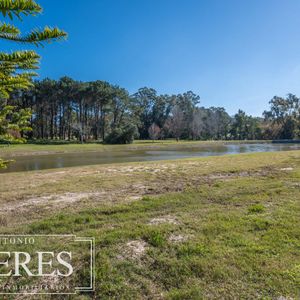 Lote En Exclusivo Barrio Golf- Punta Del Este