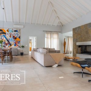 Venta Casa 5 Dormitorios - La Arbolada