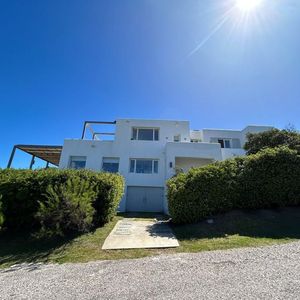 Espectacular Casa En Alquiler En El Pueblo De Jose Ignacio