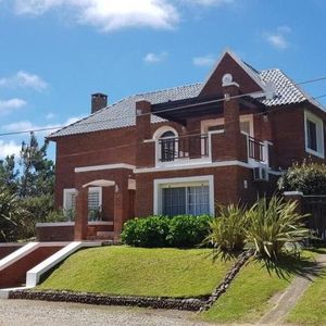Venta Casa 3 Dormitorios Tío Tom- Punta Ballena