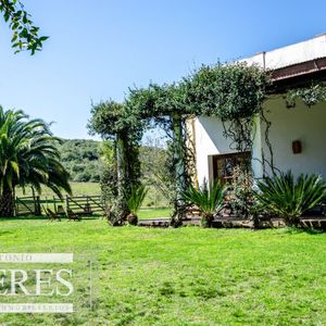 Posada En Mariscala Con 32 Ha De Campo