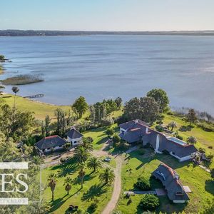Chacra Exclusiva En Venta Laguna Del Sauce Maldonado, Uruguay.