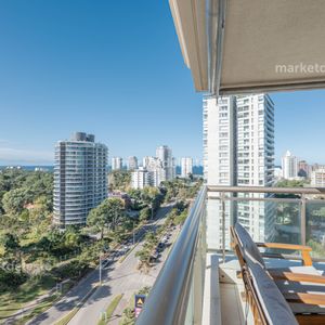 Vendo Apartamento De 3 Dormitorios - Piso Alto - Vista Al Mar