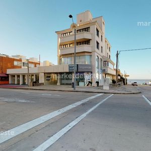 Edificio Comercial Con Locales
