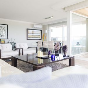 Le Jardin Esquinero 01