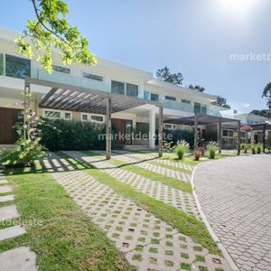 Solanas -garden View