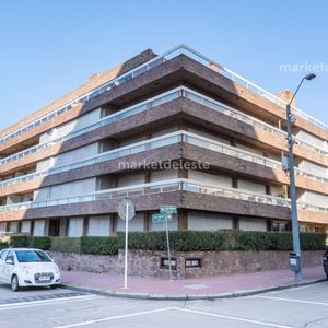 Porto Santo - 4 Dorm + Serv