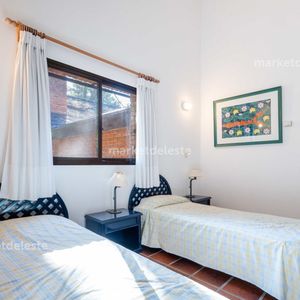 Casa En Venta De 6000 M2 Lot En El Golf