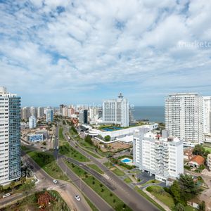 Alexander Boulevard  - 2 Dorms - Piso Alto