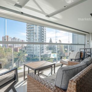 Apartamento En Venta Playa Mansa- 3 Dorm Más Serv.