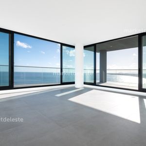 Venetian En Venta - Esquinero 01