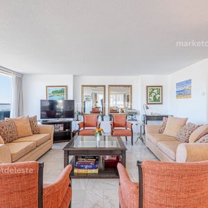 Venta Departamento Golden Gate