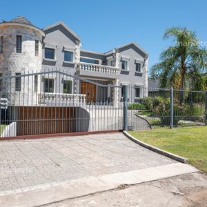 Espectacular Casa En Pinares